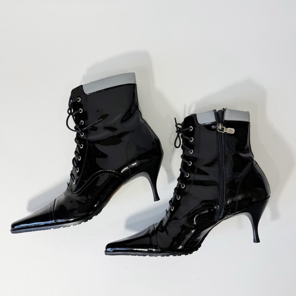 Donald J. Pliner Black Patent Leather Lace Up Heeled Boots Size 10 - Picture 6 of 13